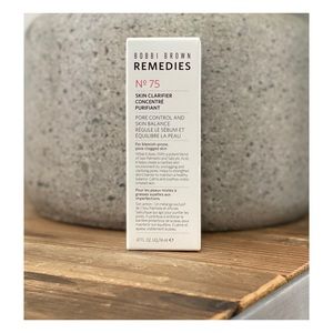 Bobbi Brown • Remedies • Skin Clarifier No. 75